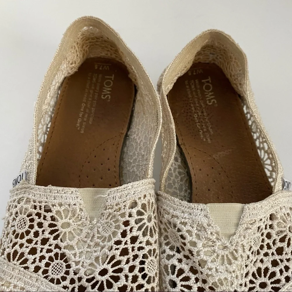TOMS Natural Crochet Classics 7.5